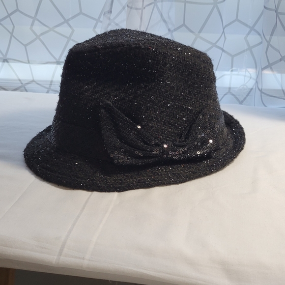 ❤ PEACE OF CAKE  GIRLS  HAT - Picture 3 of 6